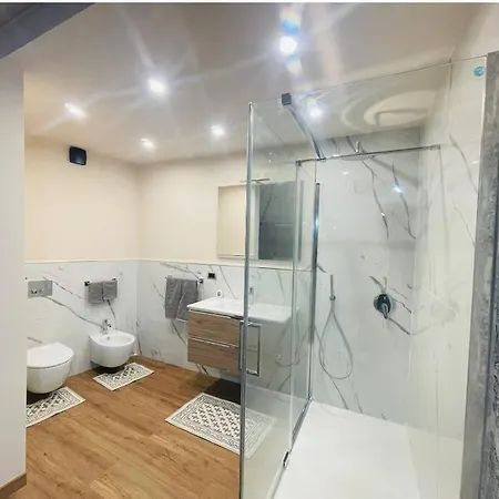 Suites Grey In Centro Randazzo Exterior photo