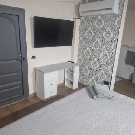 Suites Grey In Centro Randazzo Exterior photo