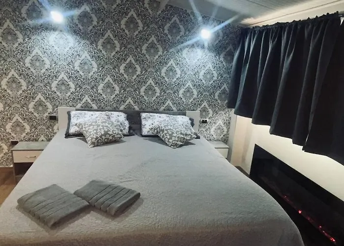 Suites Grey In Centro Randazzo